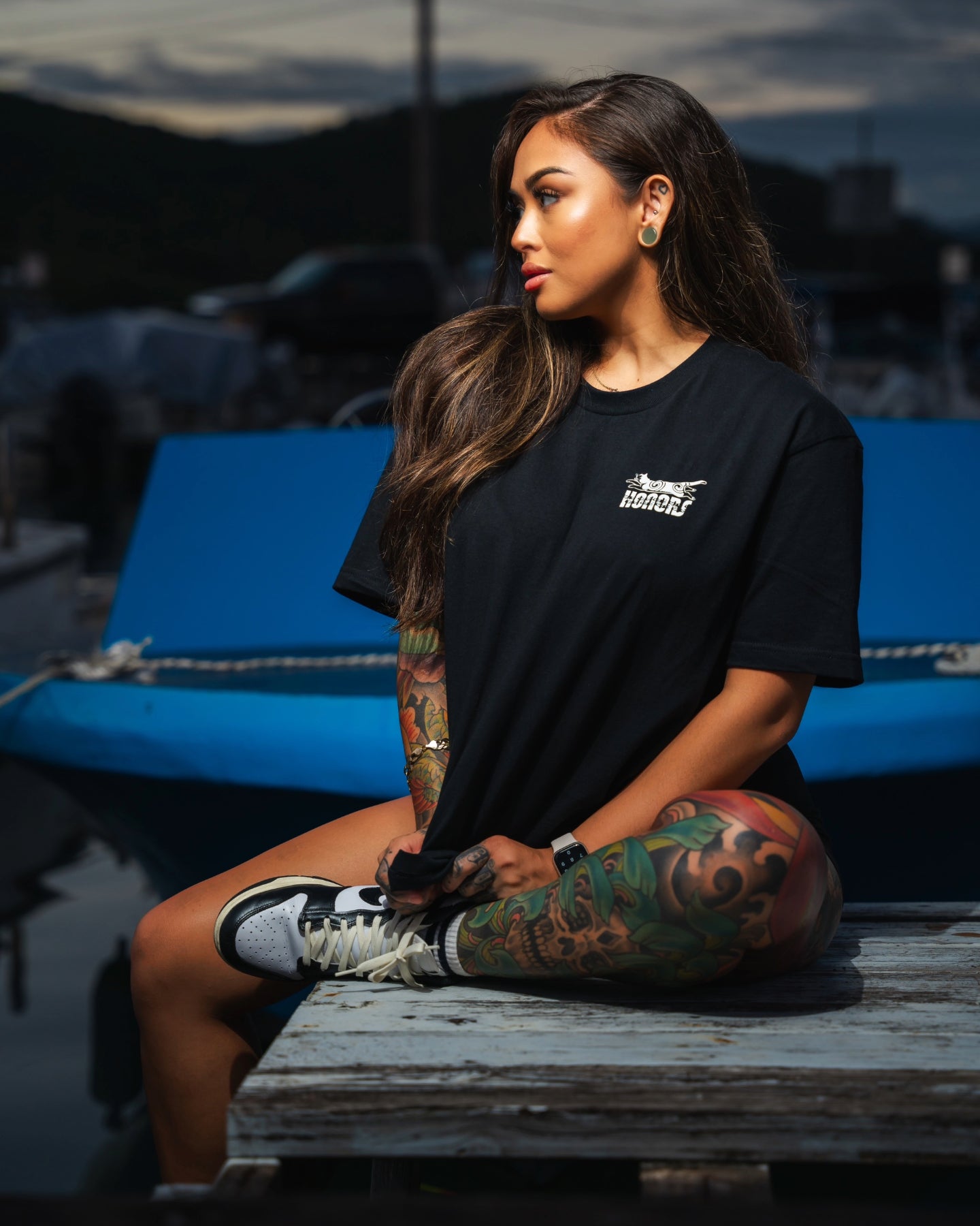 Honors x MMC Knife Cat Tee - Black