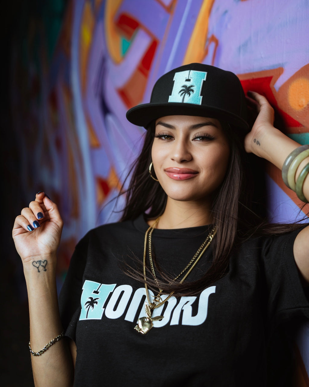 HOME TEAM LOGO TEE - BLACK/TEAL