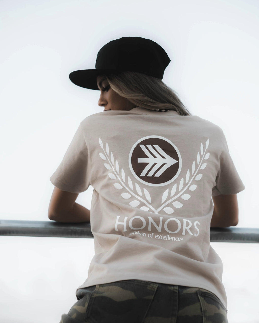 TUNNEL VISION- NUDE TEE