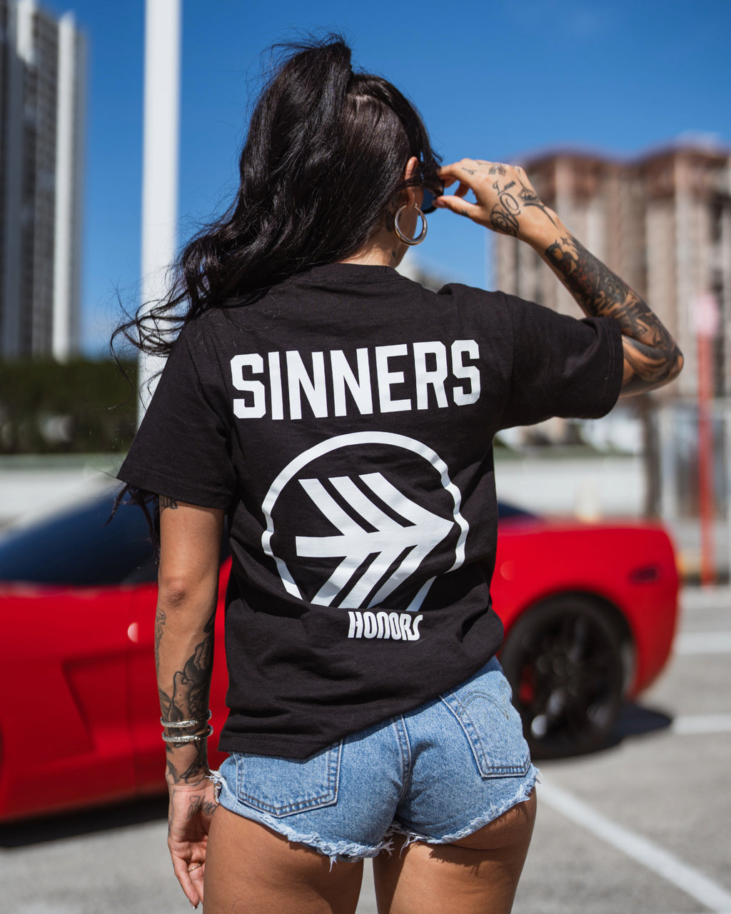 WINNERS & SINNERS- BLACK TEE
