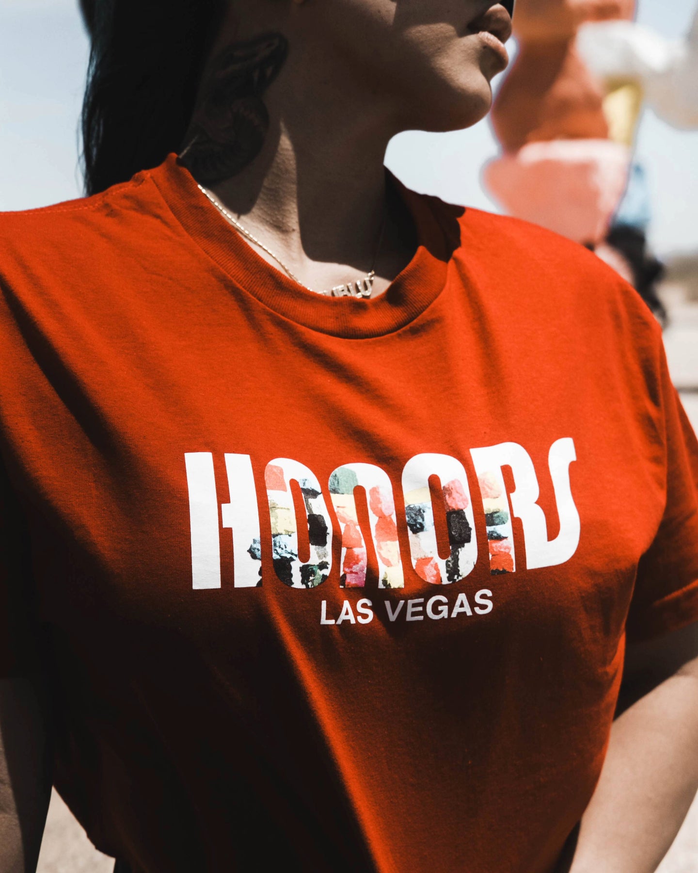 HONORS MAGIC MOUNTAINS RED TEE