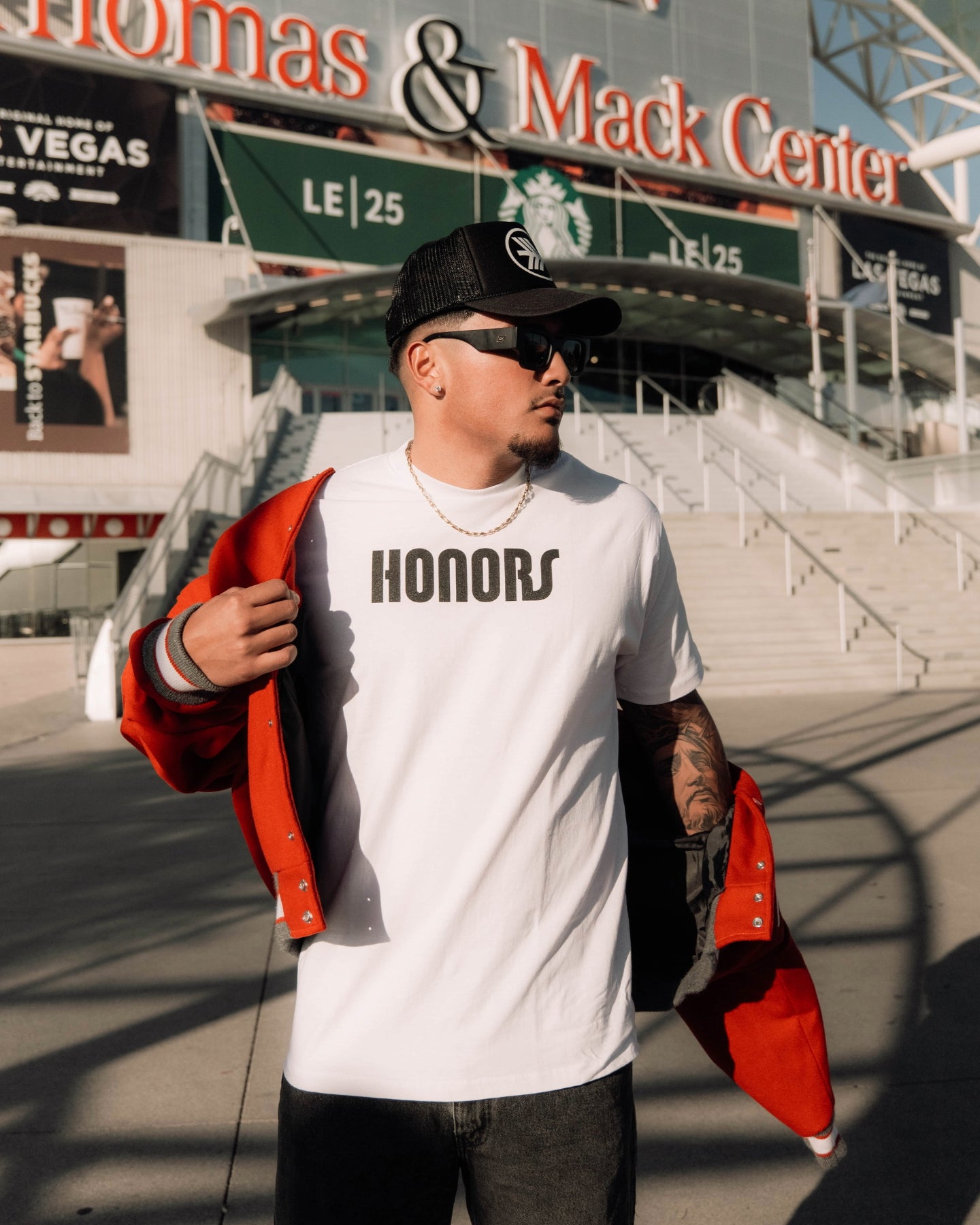 HONORS STANDARD WHITE TEE