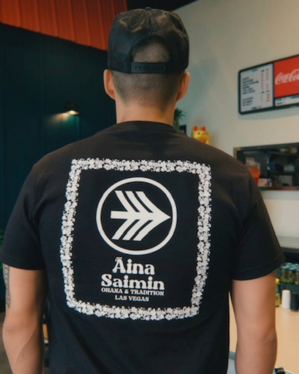 AINA SAIMIN X HONORS COLLAB BLACK TEE
