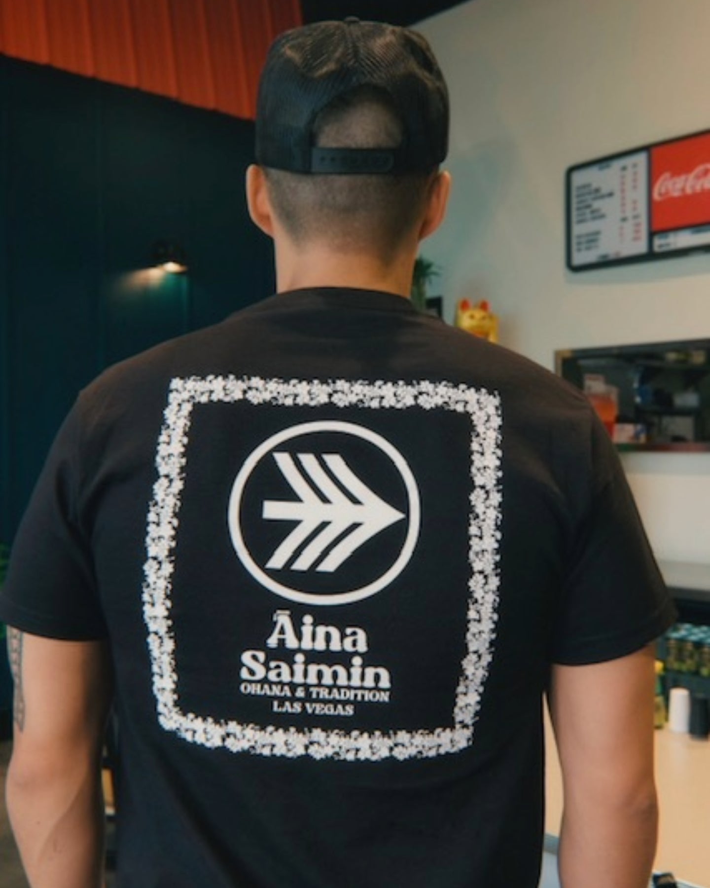 AINA SAIMIN X HONORS COLLAB BLACK TEE