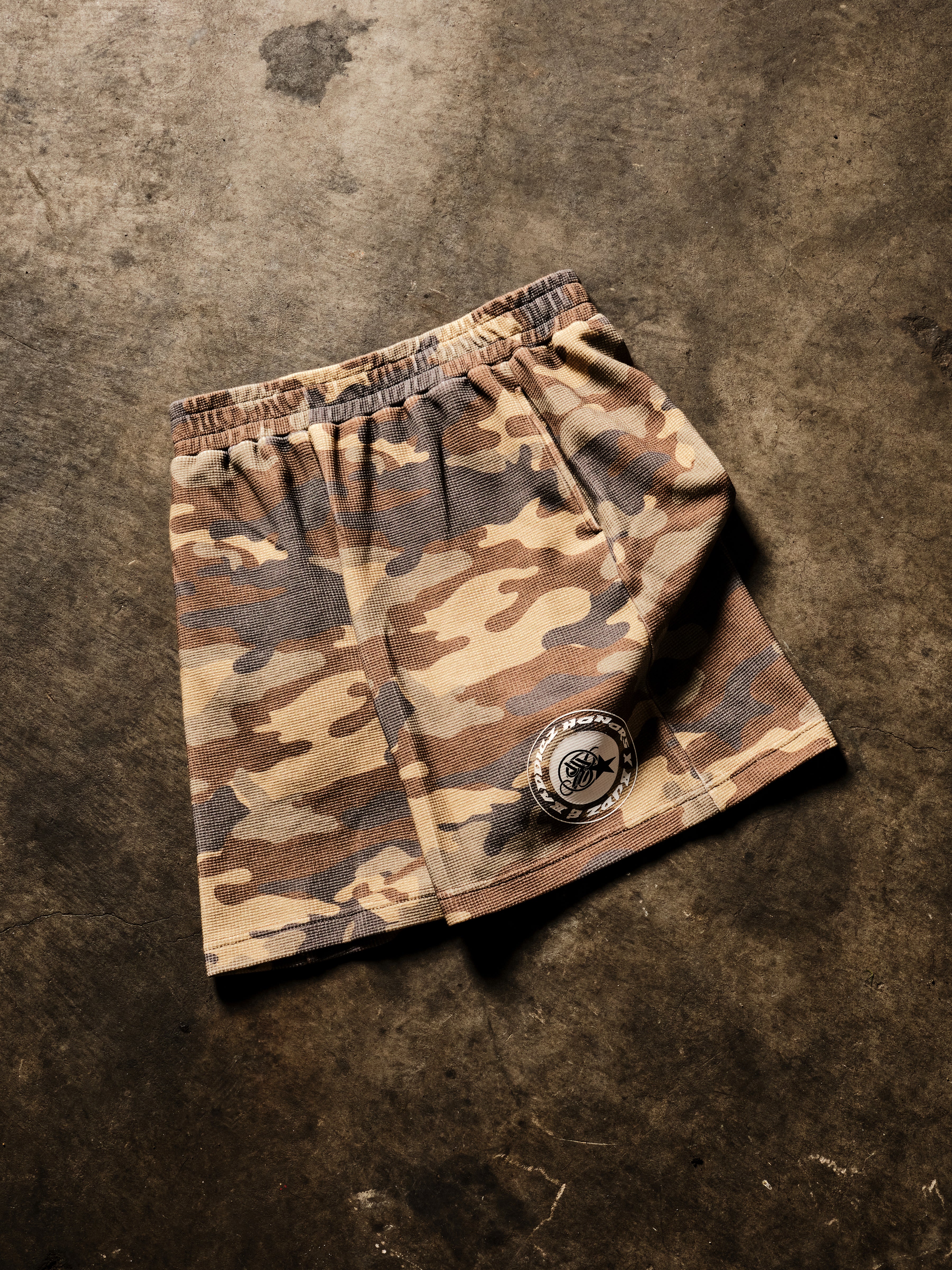 HONORS X BUDZ & BADDIEZ THERMAL SHORT - DUSTY CAMO
