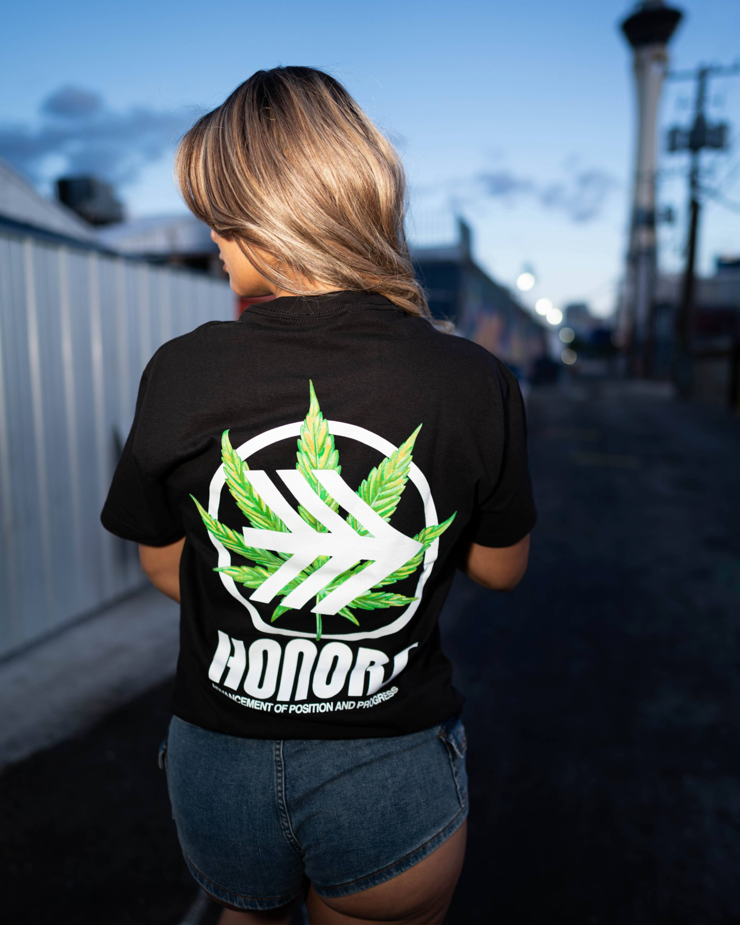 HONORS 420 BLACK TEE