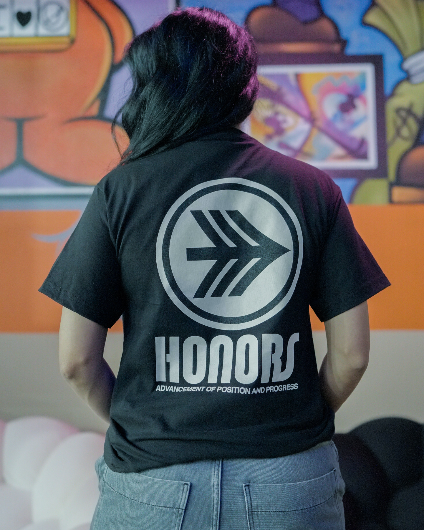 PROGRESSION LOGO TEE SANDSTONE & BLACK