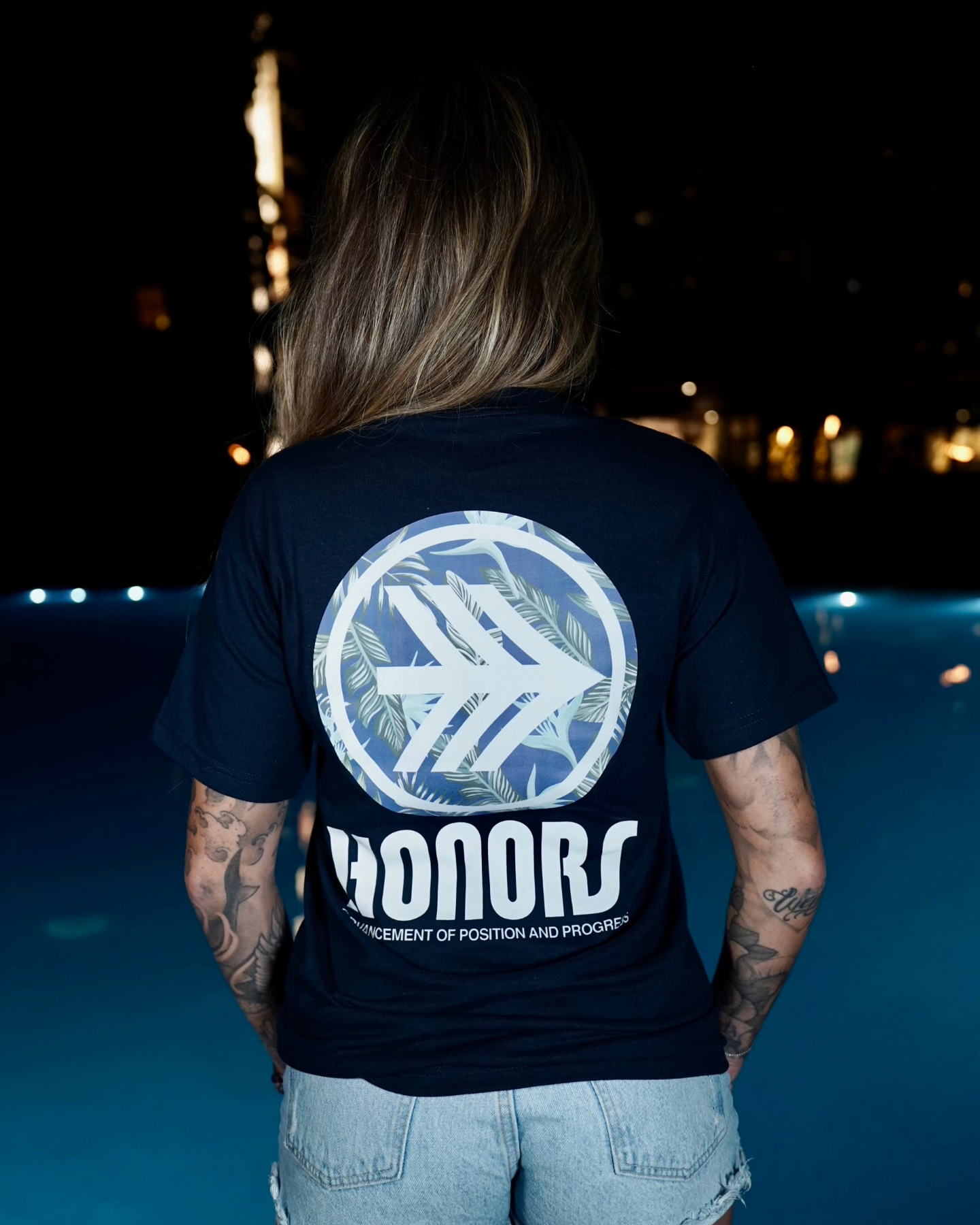 HONORS BIRD OF PARADISE NAVY BLUE TEE