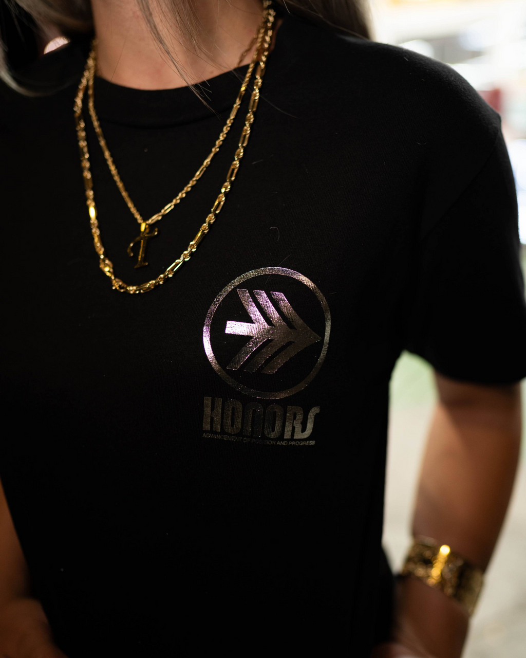 HONORS CHROME LOGO TEE