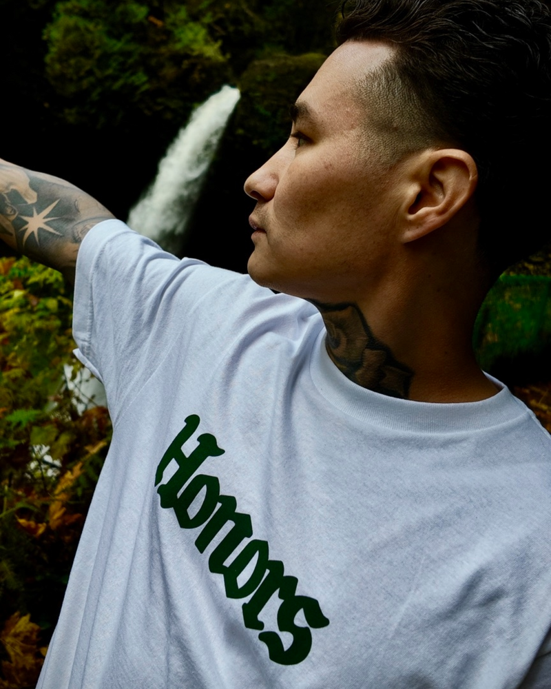 HONORS REGAL WHITE TEE