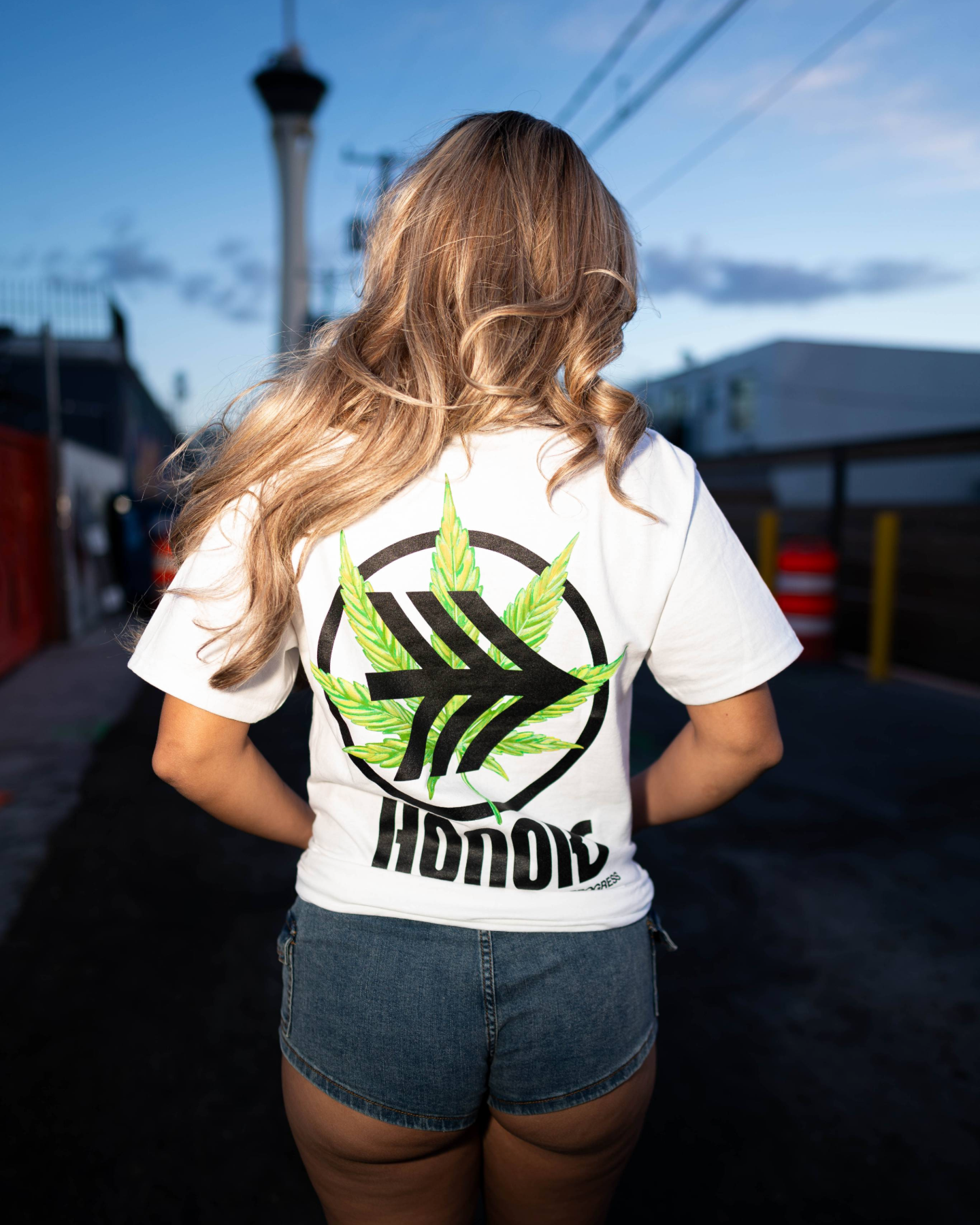 HONORS 420 WHITE TEE