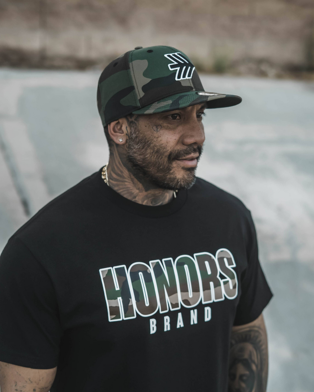 HONORS IN PLAIN SIGHT WOODLANDZ TEE