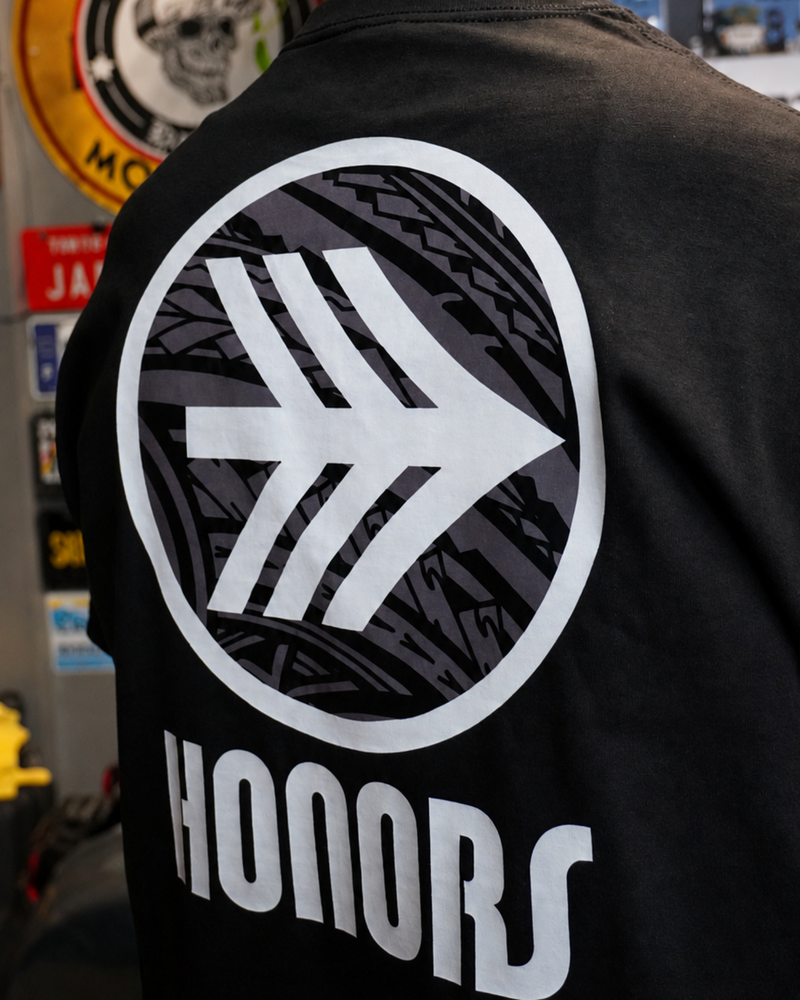 BONG X HONORS TRIBAL LOGO TEE