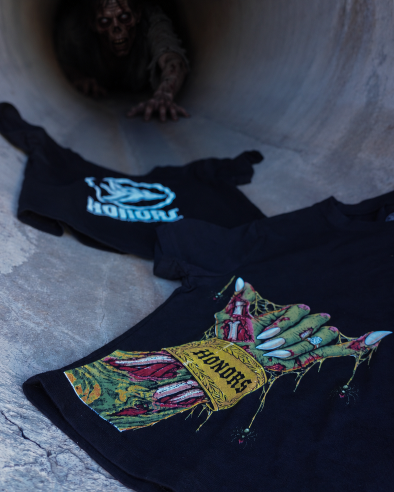 ALOHA NEVER DIES WOMENS CROP