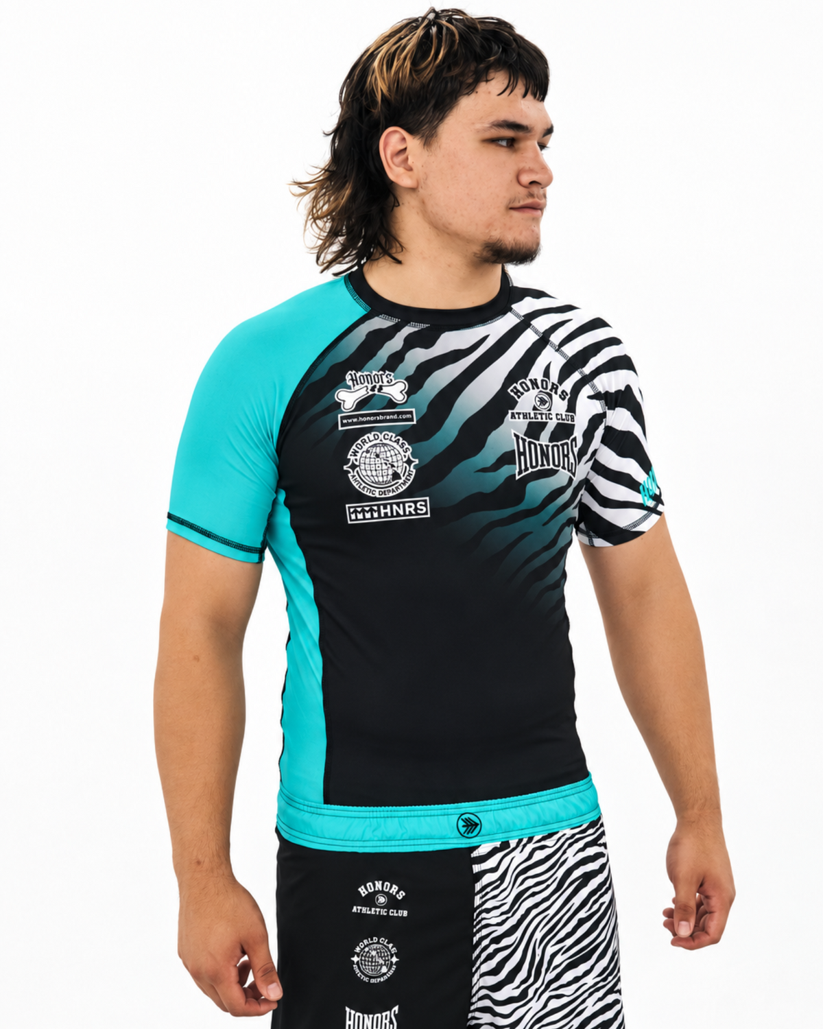 BADLANDZ ATHLETIC RASH GUARD
