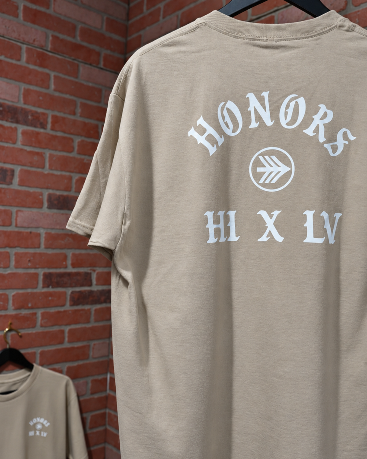 HONORS STAY REPPIN TEE