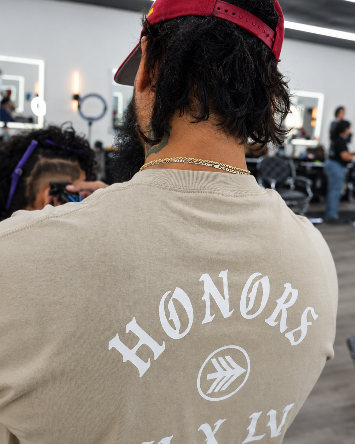 HONORS STAY REPPIN TEE