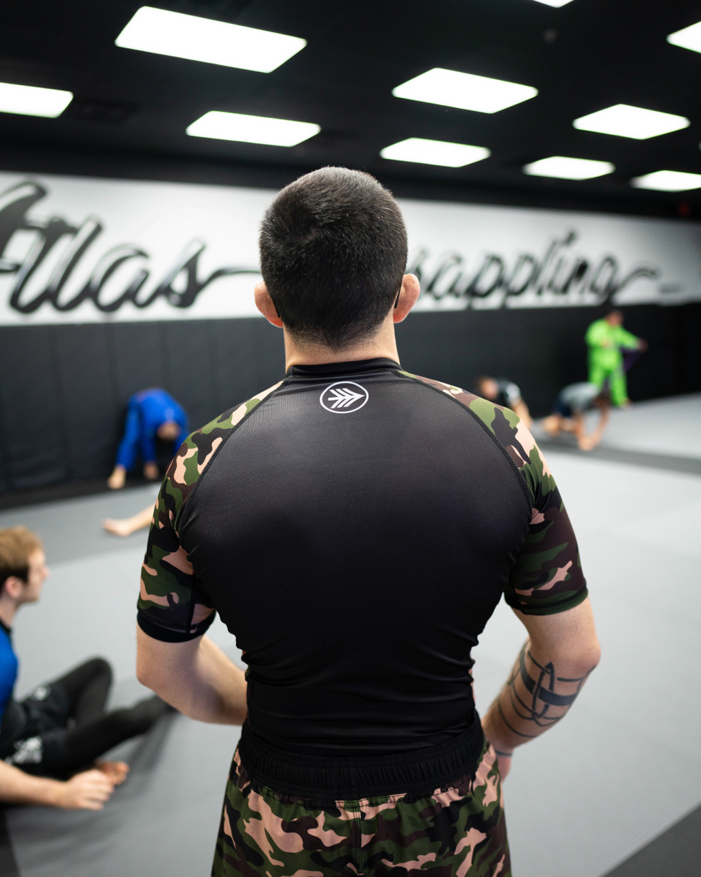 "PRE ORDER" HONORS NO GI / ACTIVE CAMOUFLAGE RASH GUARD